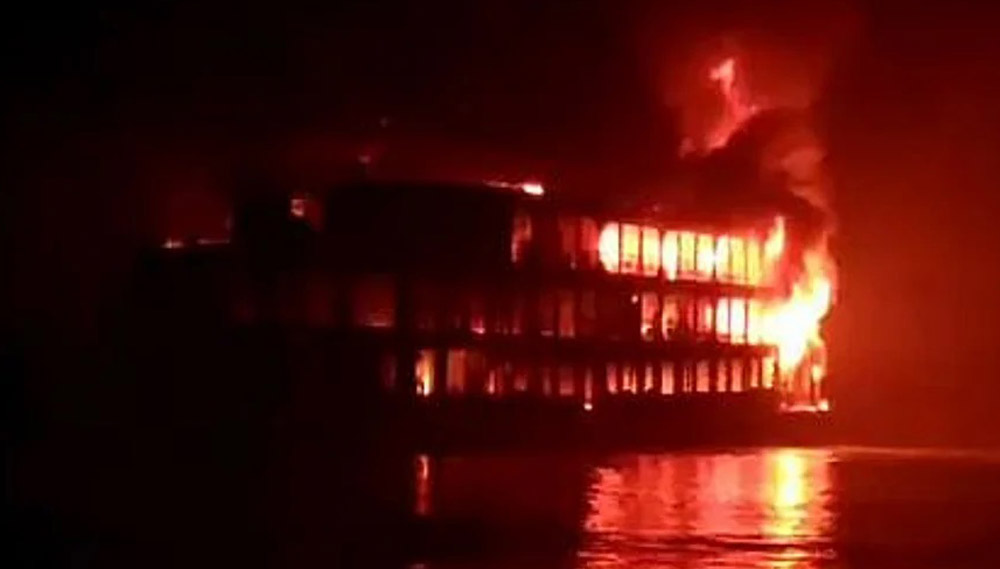 Bangladesh: 39 killed in Jhalakathi ferry launch fire