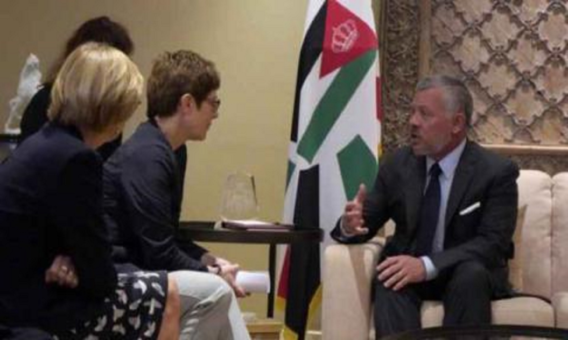 Jordanian King, German Minister Discuss Defence Cooperation