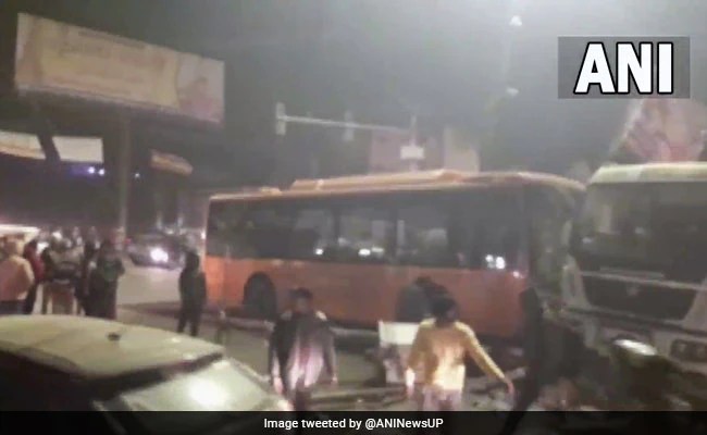 Bus Runs Over Six People In North India