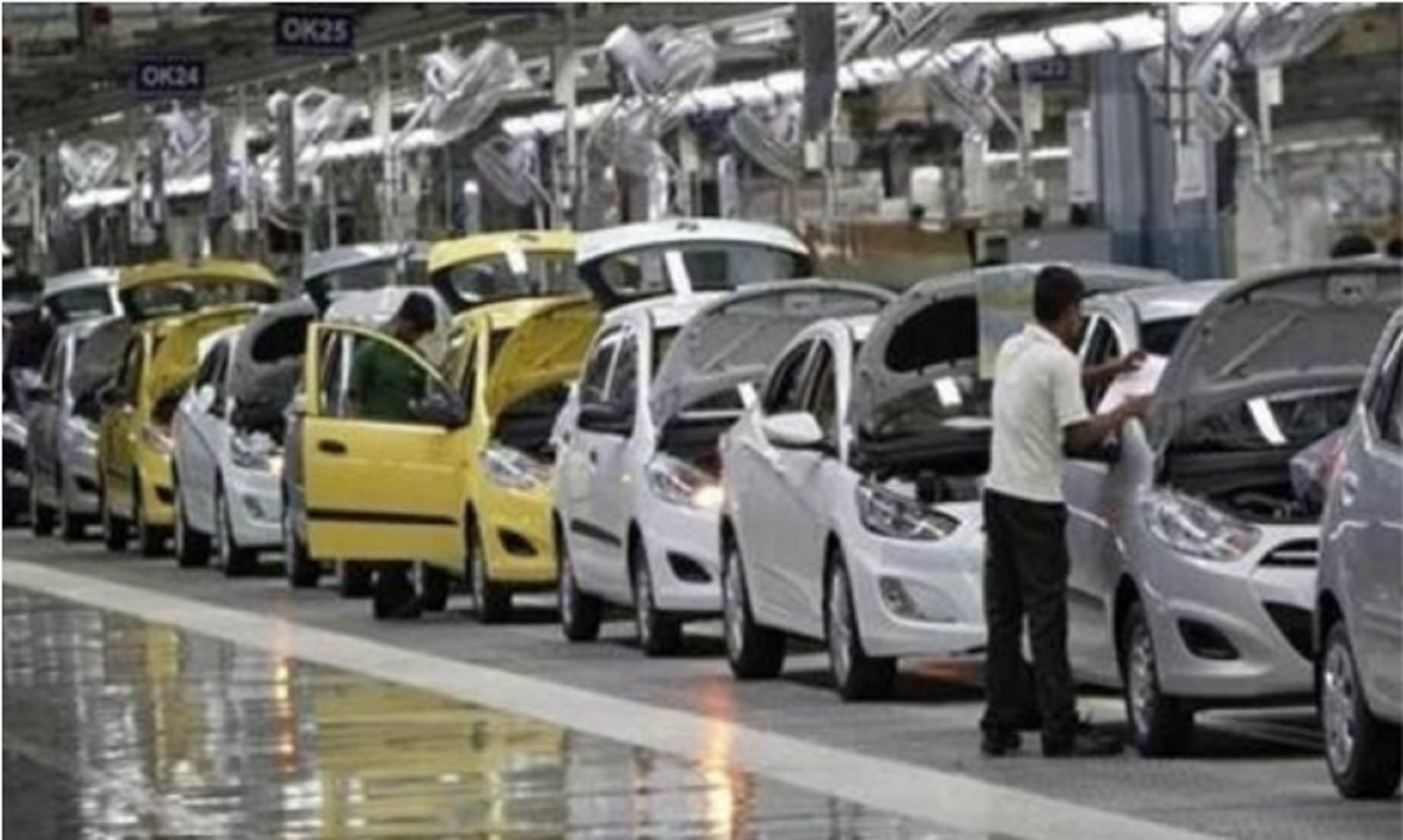 Indian Automakers Continue To Face Supply Chain Issues Amid Mixed Sales In Dec, 2021