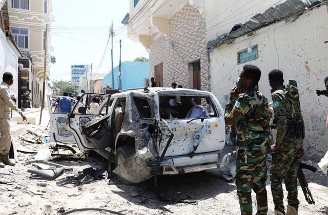 Somalia government spokesman wounded in suicide bomber attack in capital