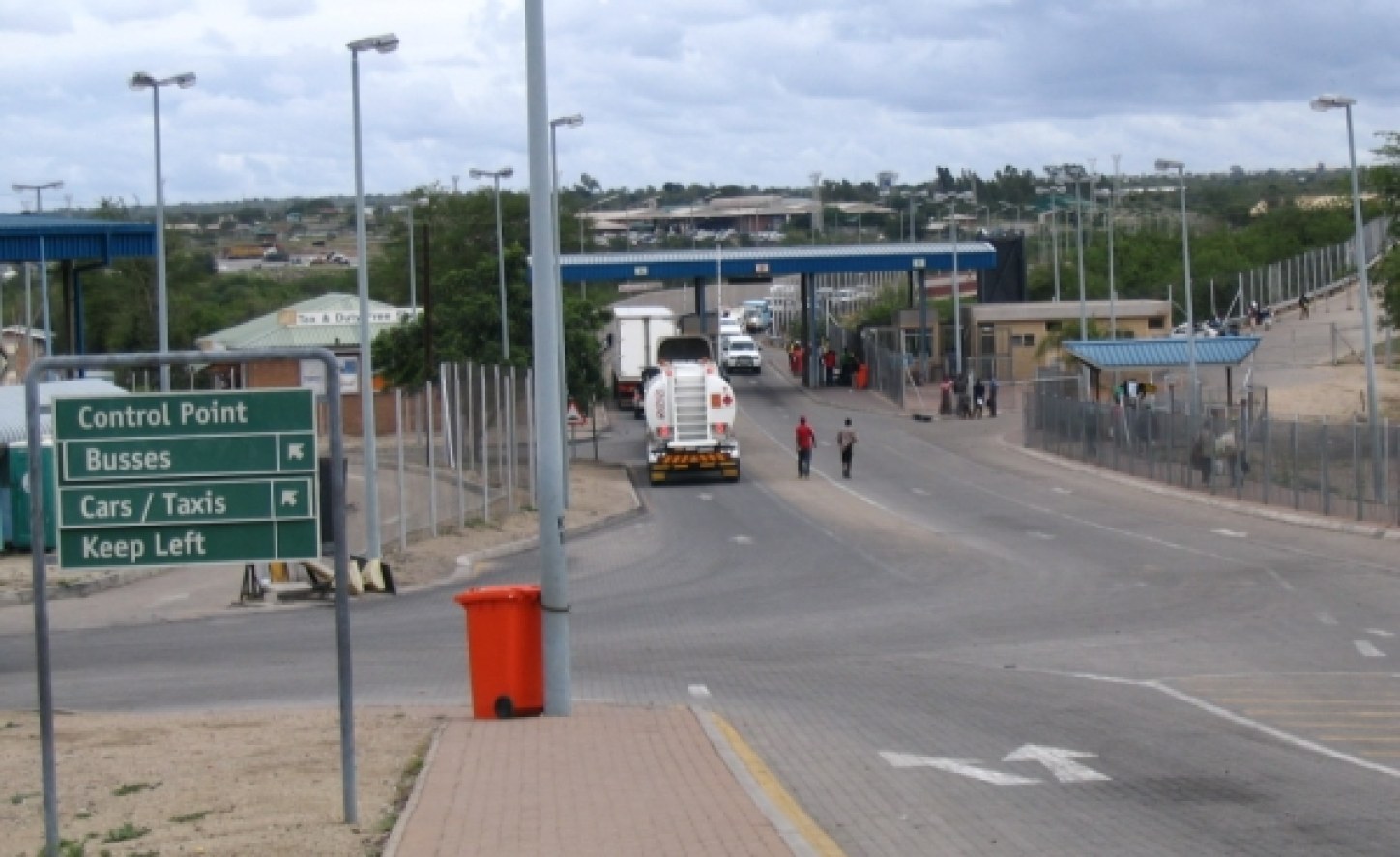 Zimbabwe: 632 arrested as Zimbabwe-South Africa tighten border security