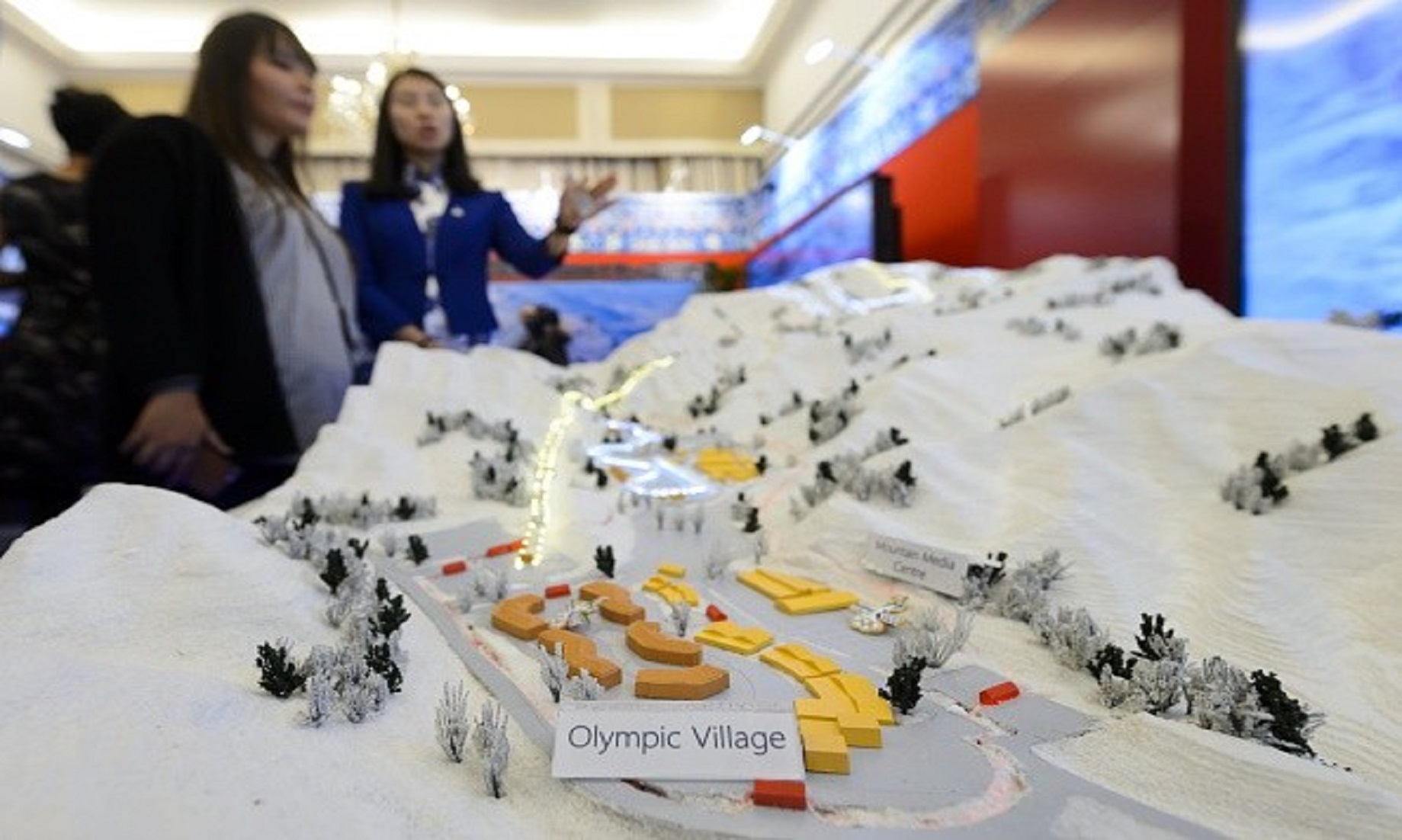 Cambodian Official Wishes Beijing Winter Olympics Success