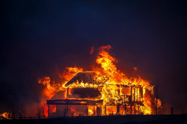 US: Colorado wildfire had largely burned itself out, with help of heavy snowfall