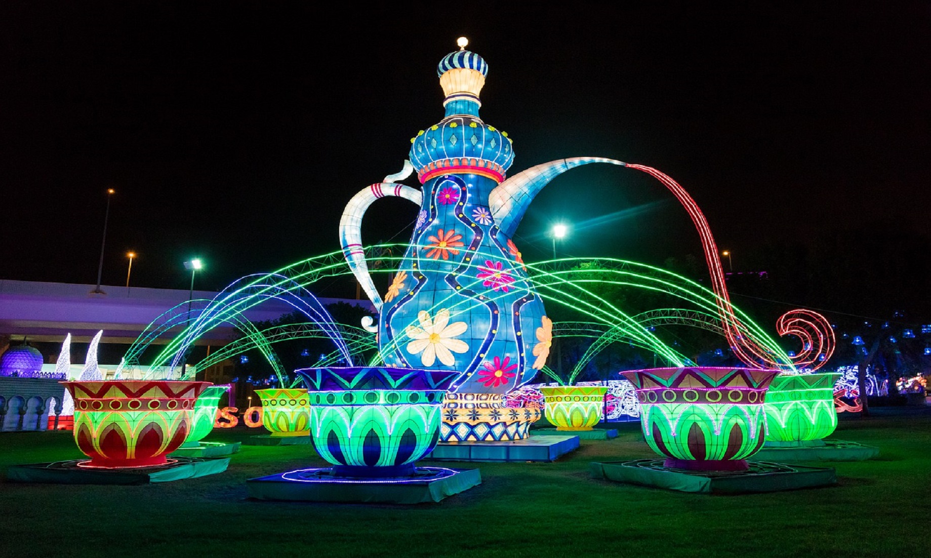 Feature: Expo 2020 Dubai Transforms Into Big Party As Night Falls