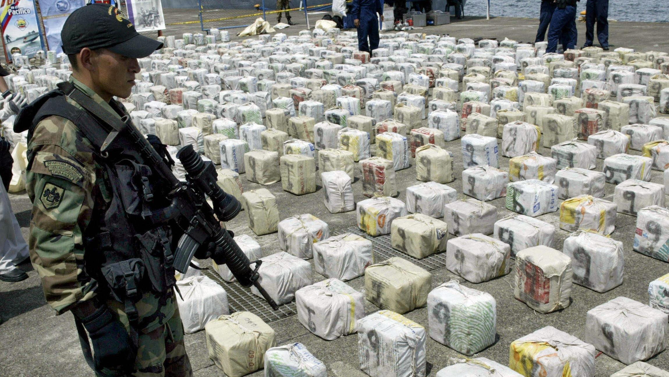 Colombian authorities seize 1.5 tons of cocaine