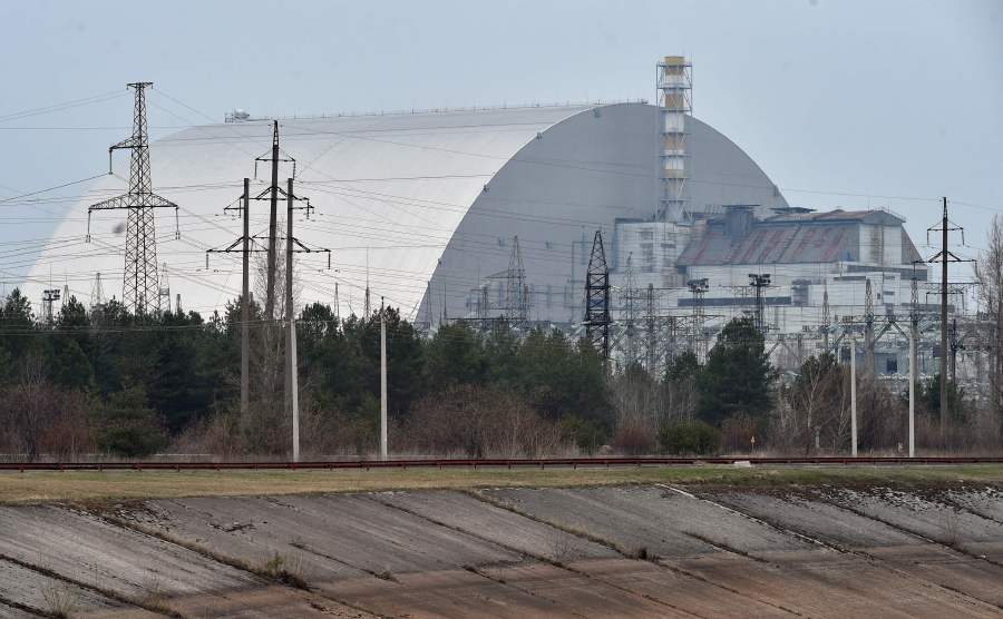 Russian forces capture Chernobyl nuclear plant