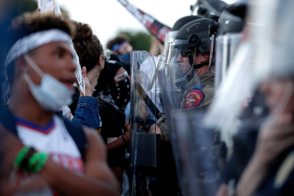 US racism: Police officers in Texas indicted over excessive force in 2020 George Floyd protests