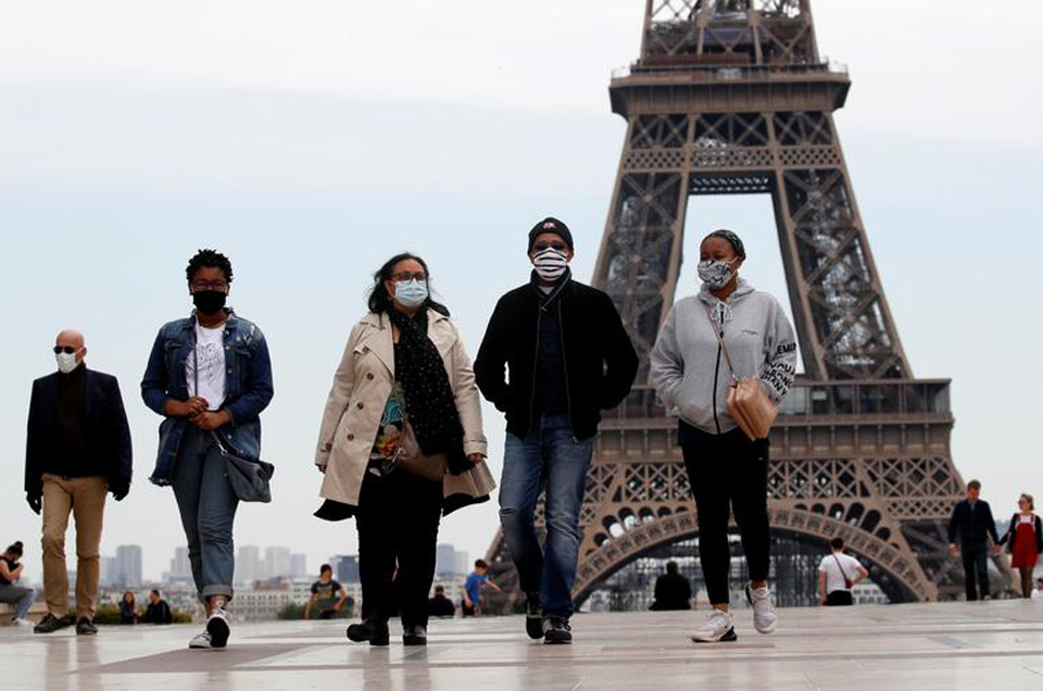 Covid-19: France eases curbs, including outdoor mask-wearing