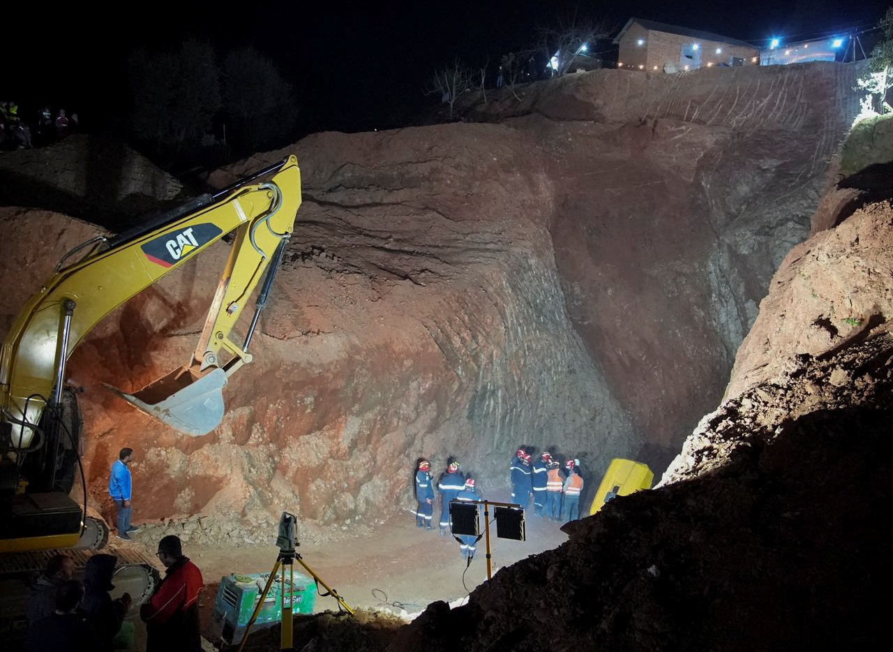 Morocco: Increasing urgency over fate of boy stuck days in well