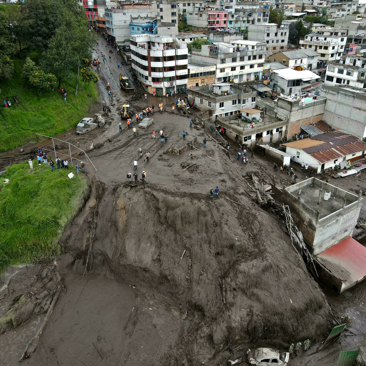 Ecuador capital flooding toll raised to 28