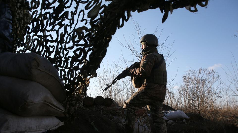 Update: Ukraine soldier killed in clashes with separatists near Russia border