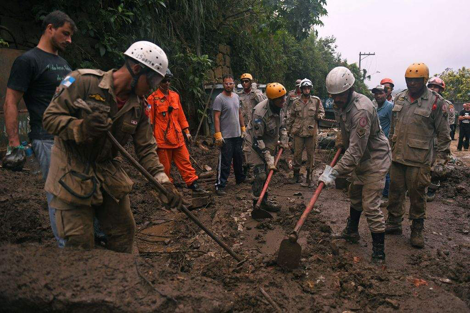 Brazil storm toll rises to 186 one week on