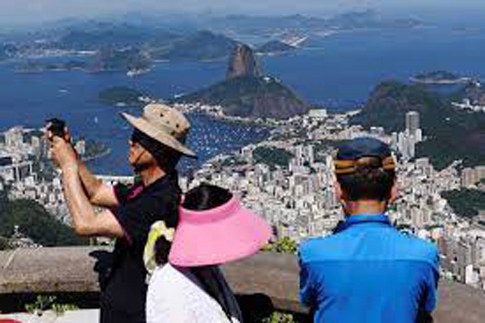 Brazil tourism sector tries to rise from pandemic ashes