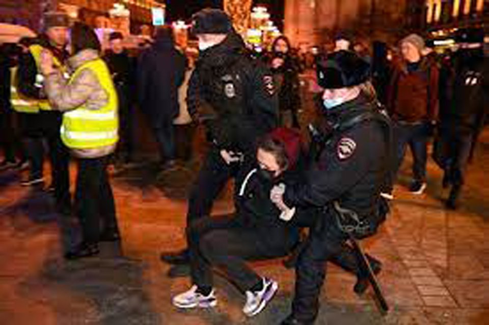 Russia-Ukraine conflict: Over 3,000 detained for anti-war protests in Russia since Thursday