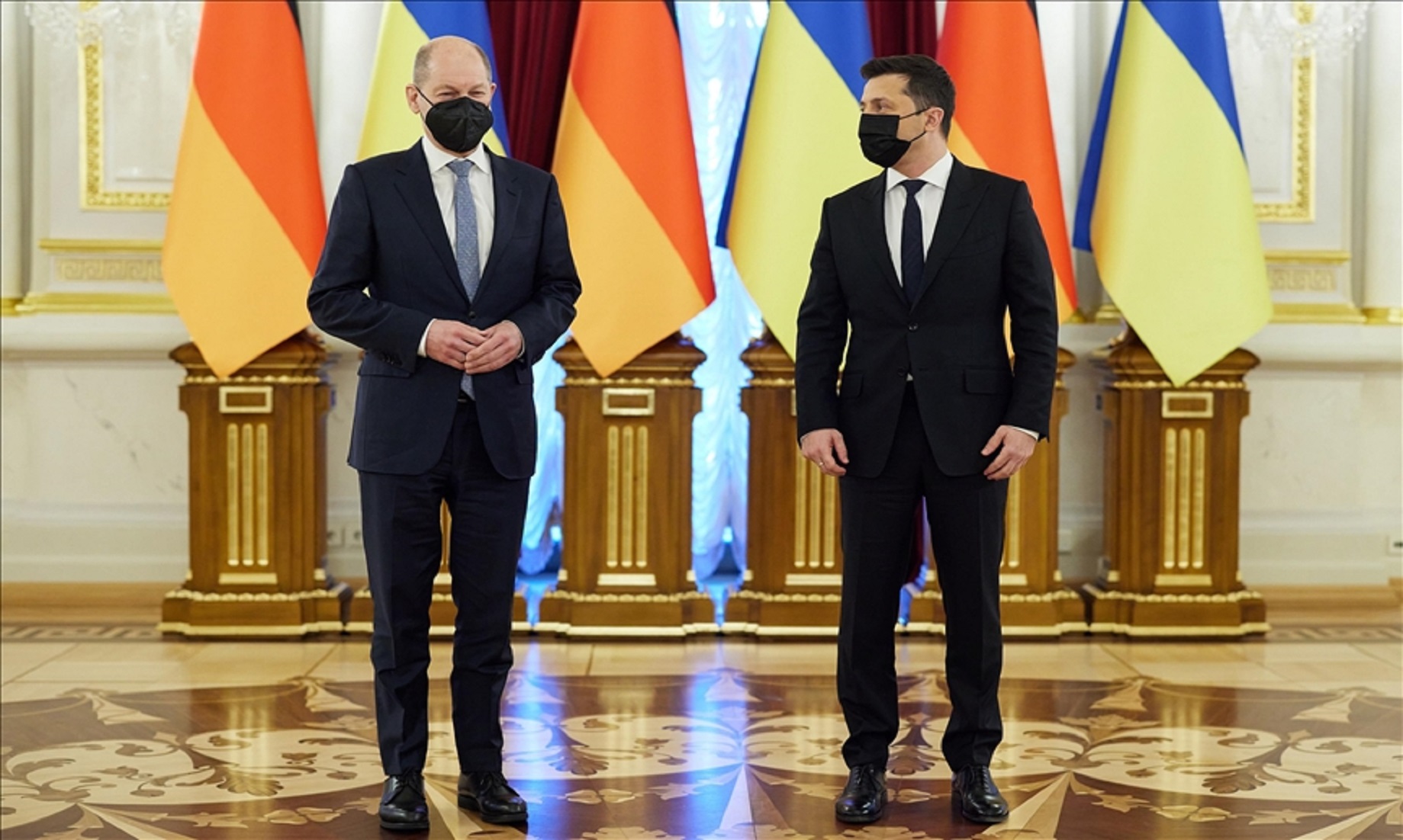 Ukrainian President, German Chancellor Discuss Regional Security Challenges