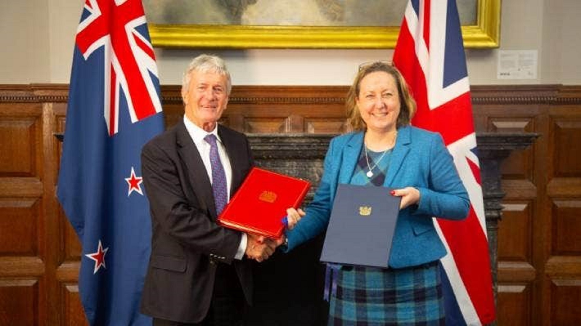 New Zealand Signs Free Trade Deal With Britain