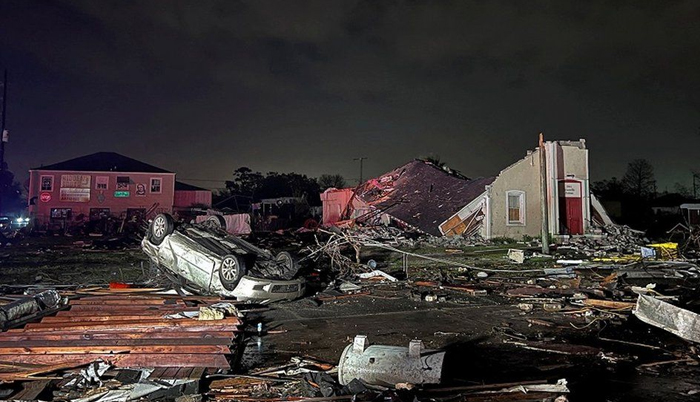 US: One killed as tornado tears through New Orleans suburbs