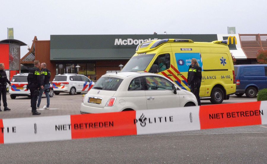 Netherlands: Two killed in shooting at McDonald’s in northern Zwolle city