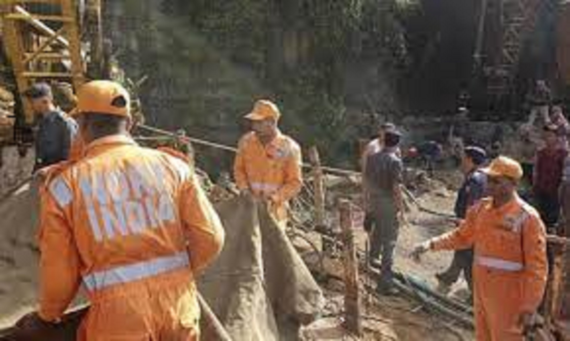 Workers Trapped In South India’s Coal Mine