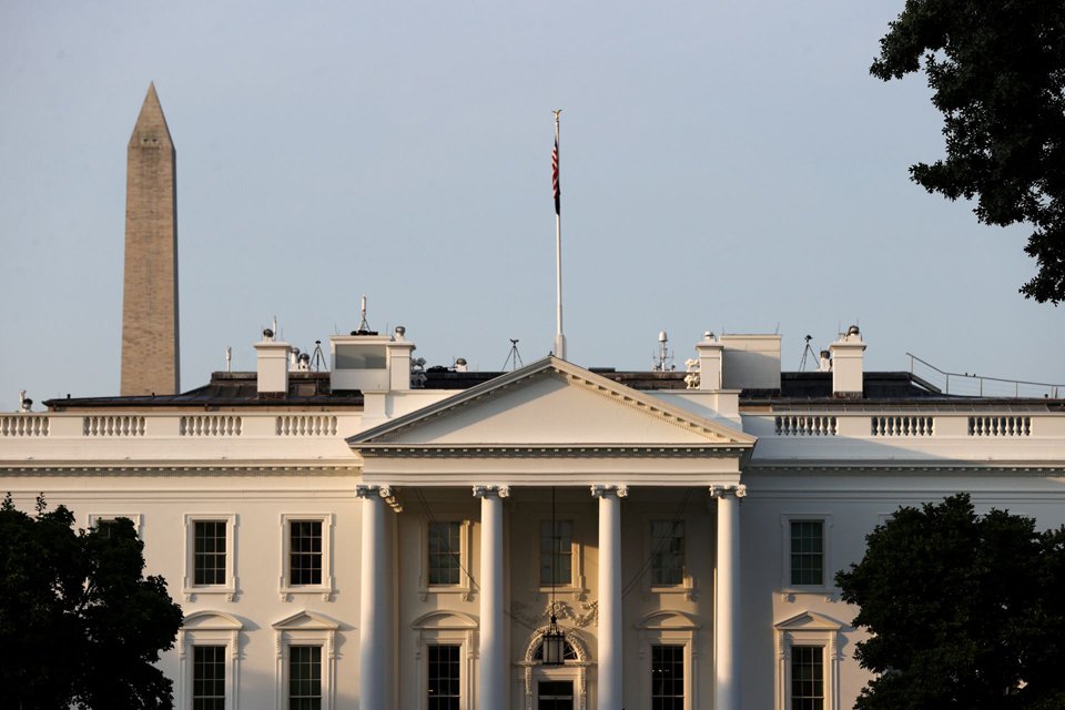 White House to propose new minimum tax on billionaires: media