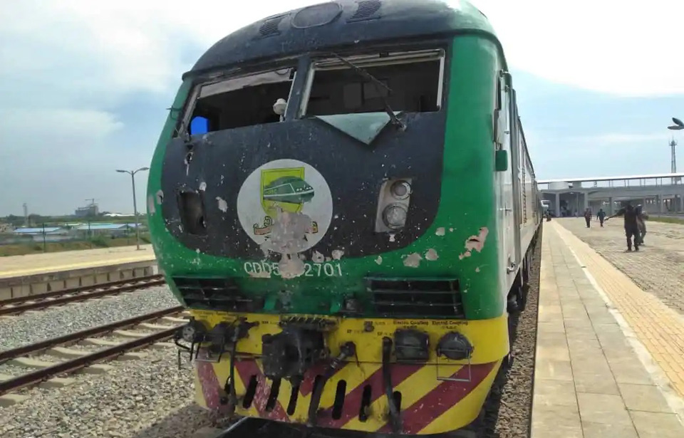 Gunmen attack bullet-proof passenger train in northwest Nigeria; no casualties