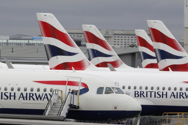 Britain: Dozens of flights axed due to staff shortages