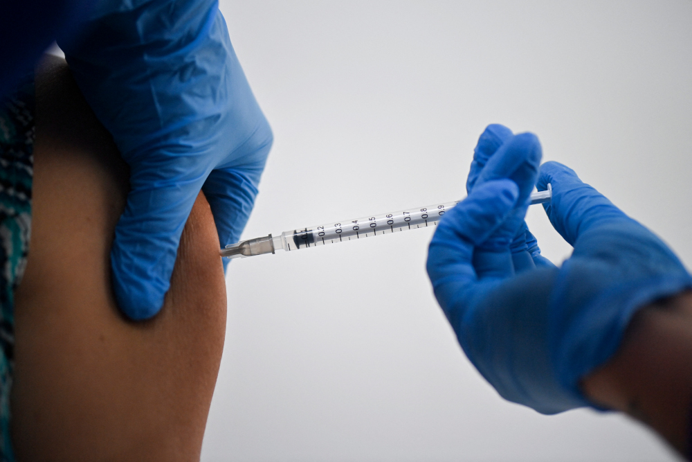 Covid-19: US seeks to resume enforcing federal employee vaccine mandate