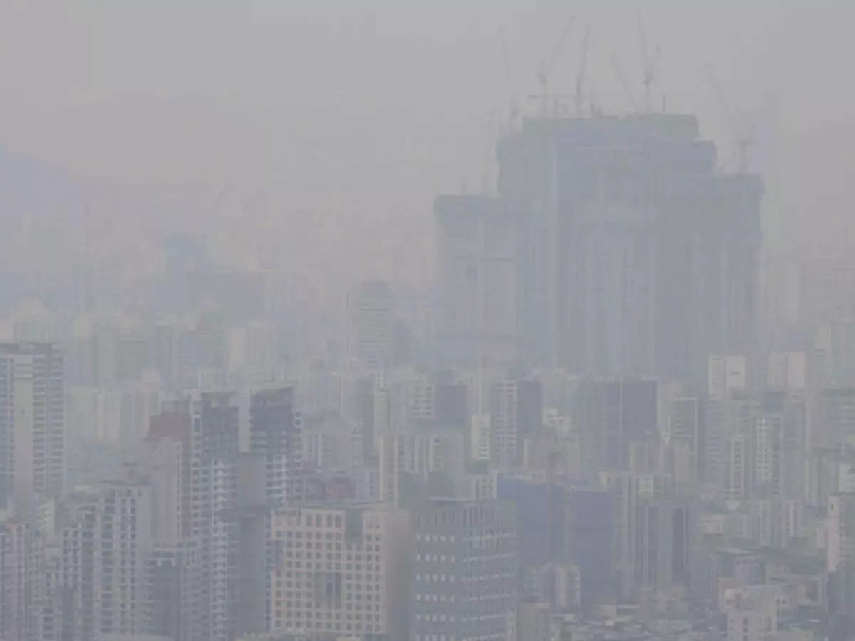 Nearly entire global population breathing polluted air: WHO