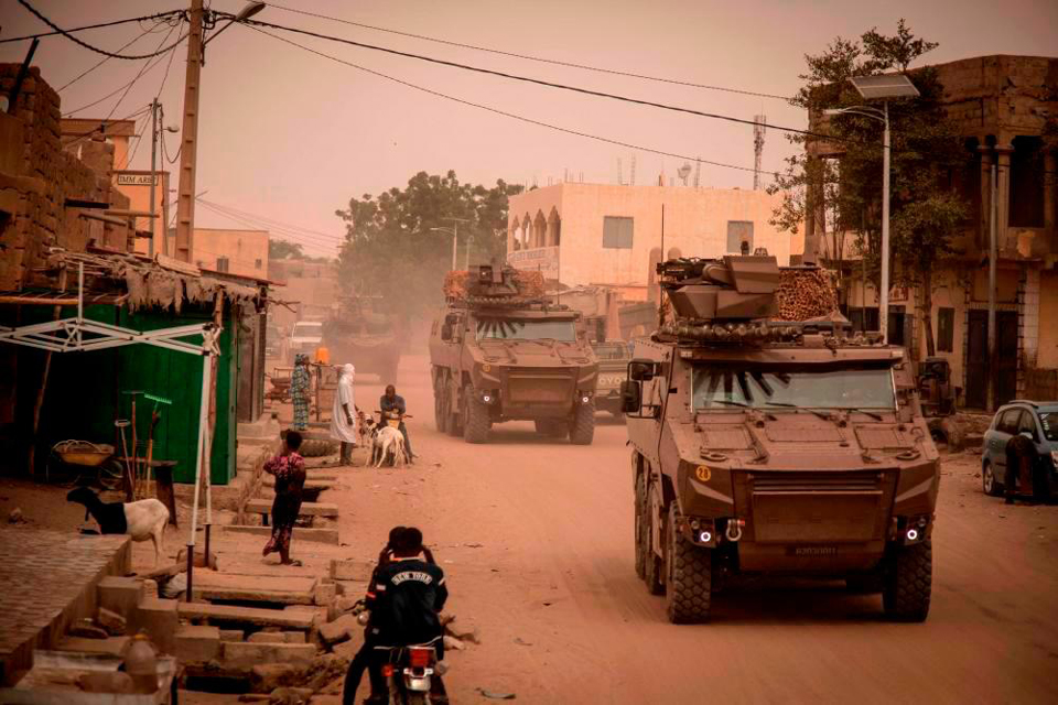 Mali says ‘dozen terrorists’ killed in air strikes