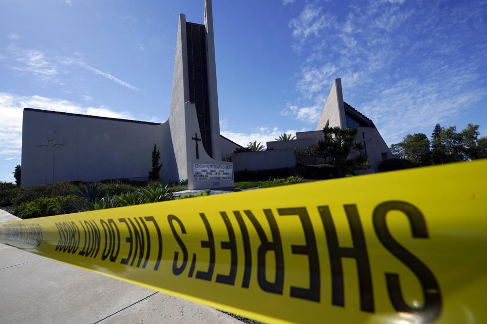 US shooting: Churchgoers detain gunman after shooting in California church kills one; injures 5