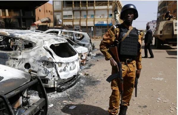 Burkina Faso: Eleven soldiers dead in attack on army base