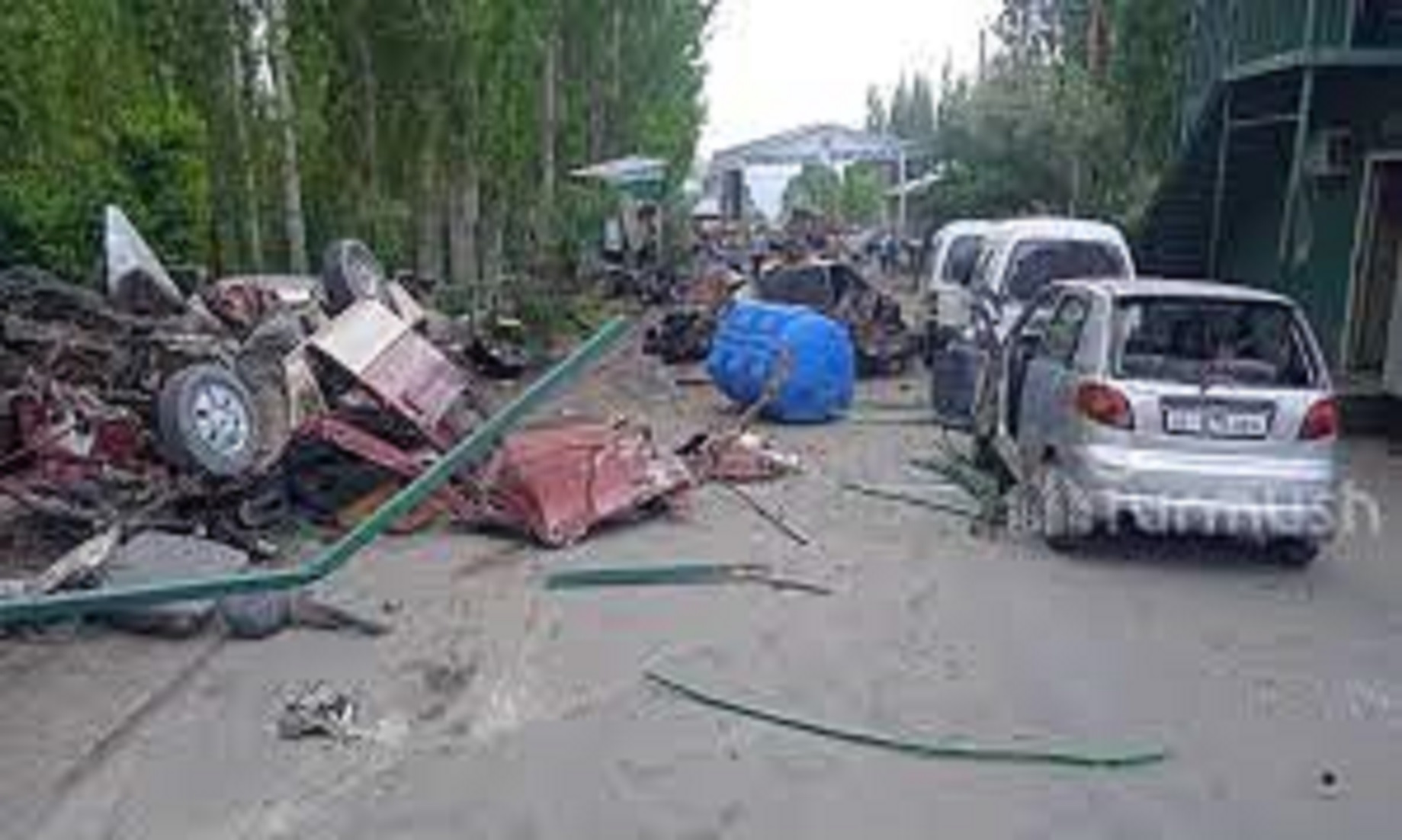 Road Accident Kills Nine At Uzbek-Kyrgyz Border Checkpoint