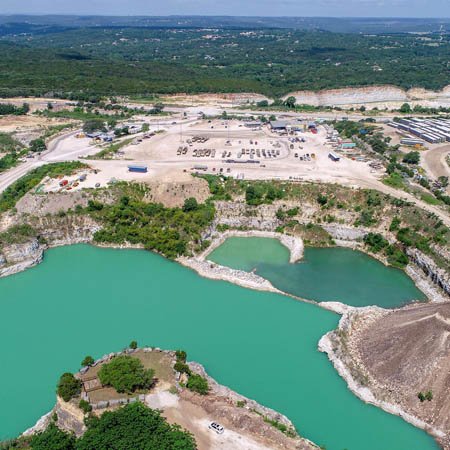 Mexico shuts US-owned quarry on environmental grounds