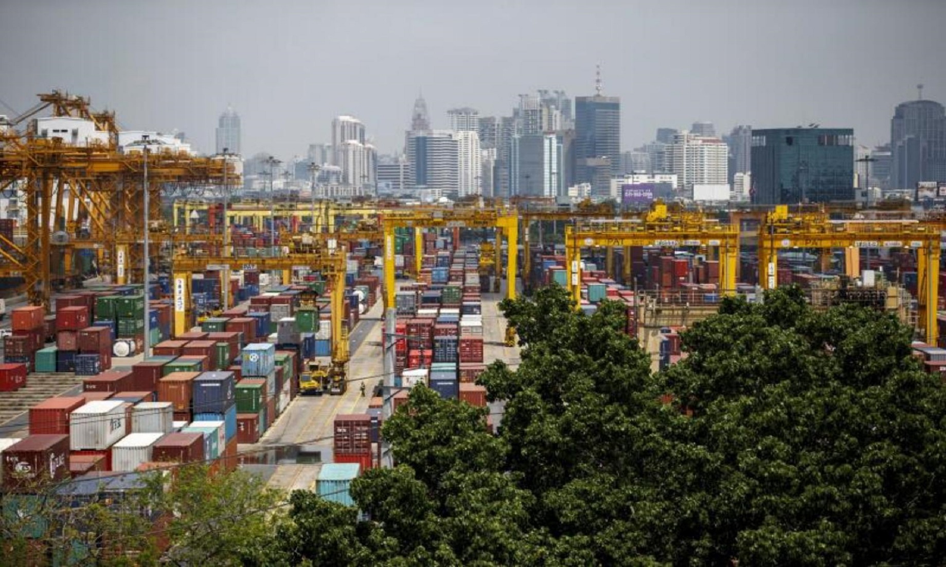 Thailand’s Export Growth Eases In Apr