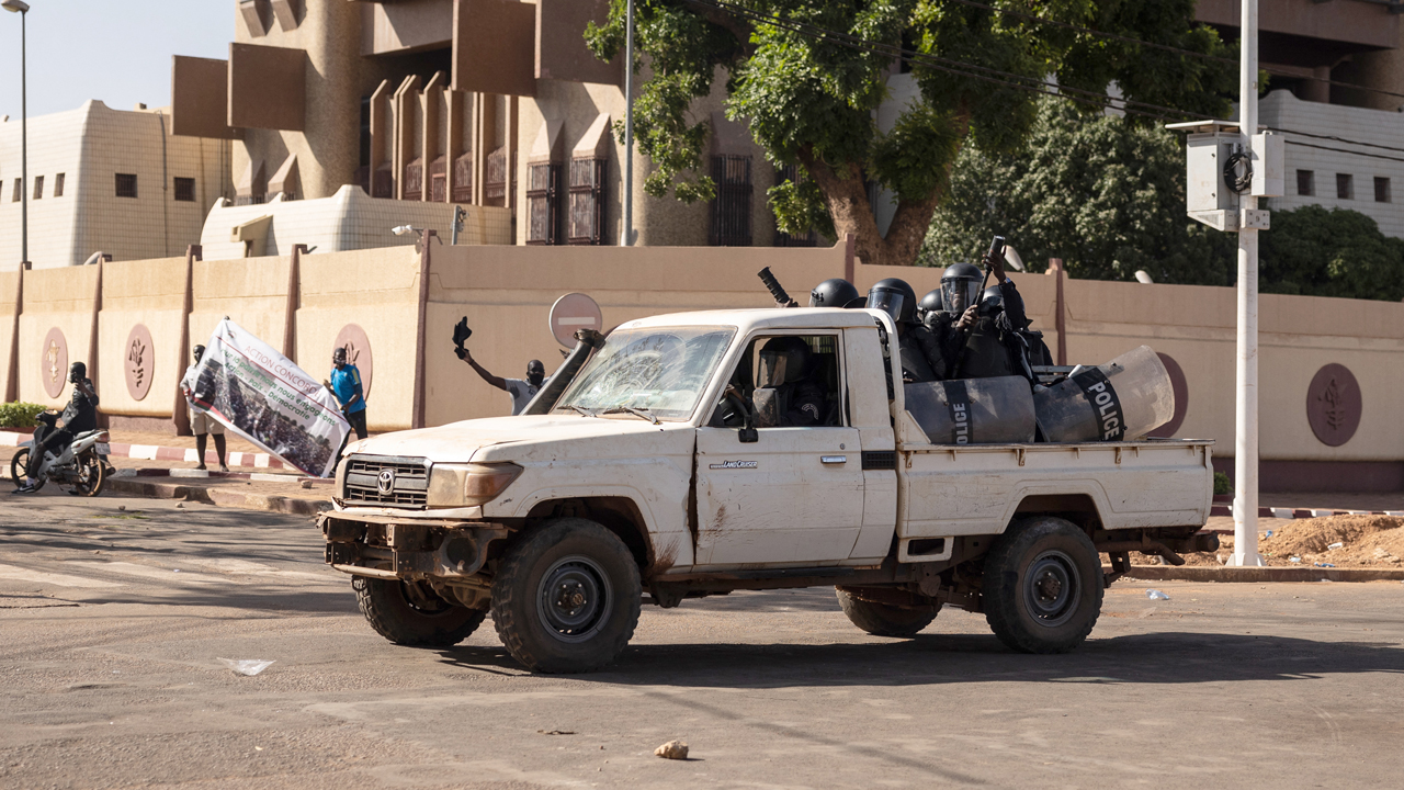 Hundreds in Burkina Faso protest ‘abandonment’ to jihadists