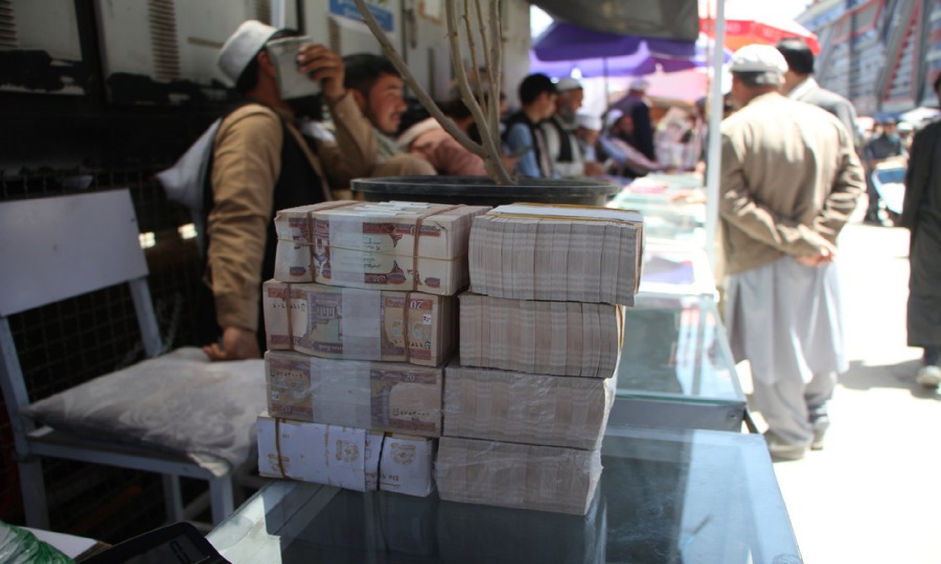 Afghanistan Injects 11 Million USD To Stabilise Local Currency