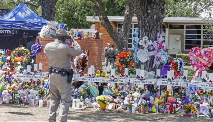 Uvalde shooting: Robb Elementary School to be demolished – Mayor