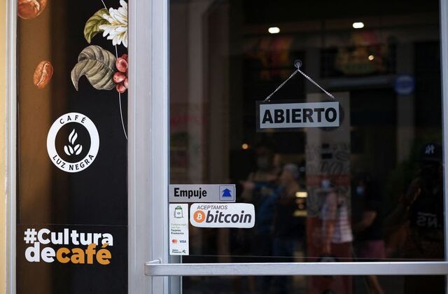 El Salvador minister says Bitcoin crash poses ‘extremely minimal’ fiscal risk