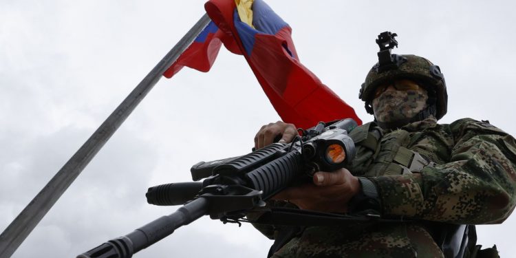 30,000 troops deployed in Colombia to safeguard elections