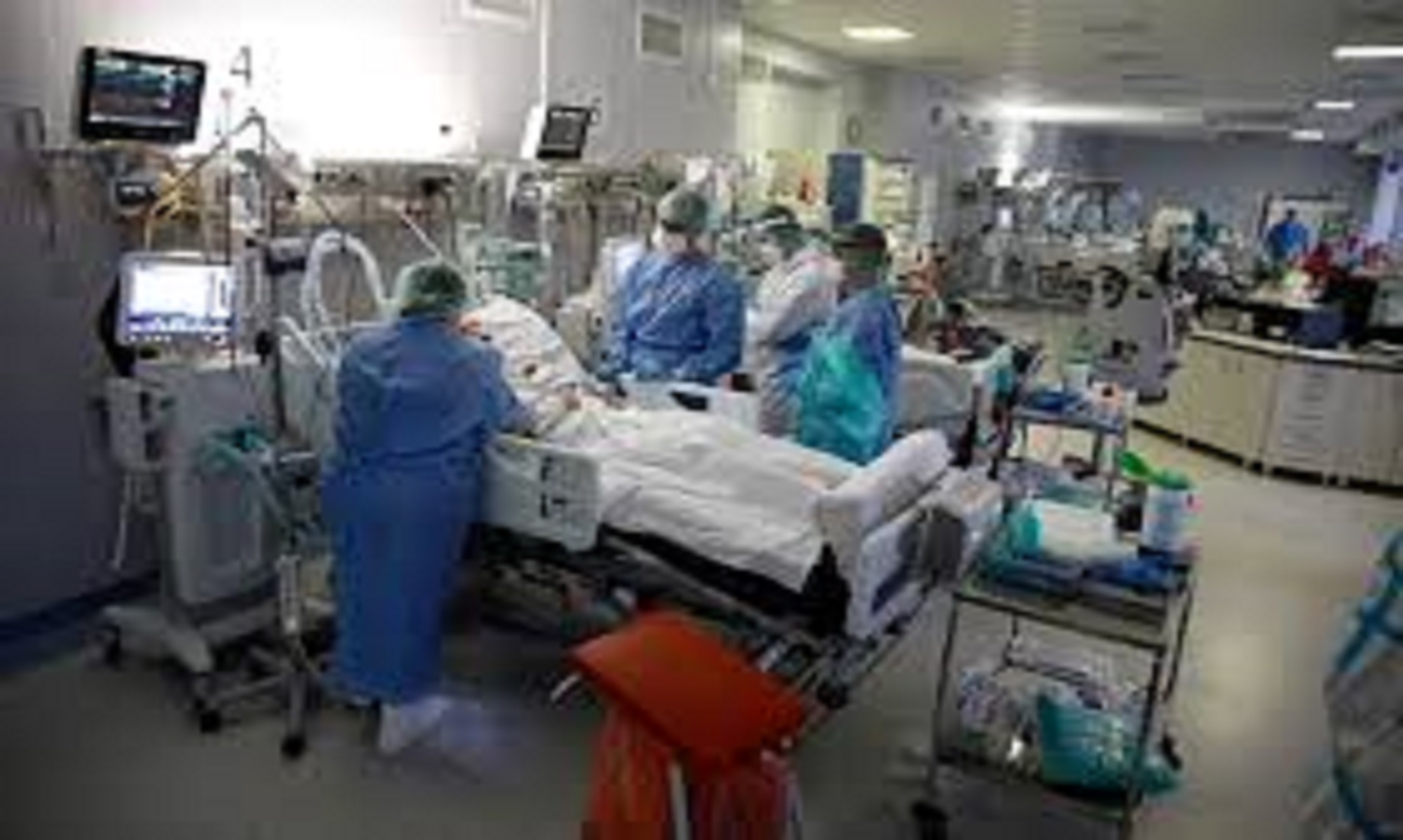 COVID-19 Hospitalisations In Ireland Up By A Third