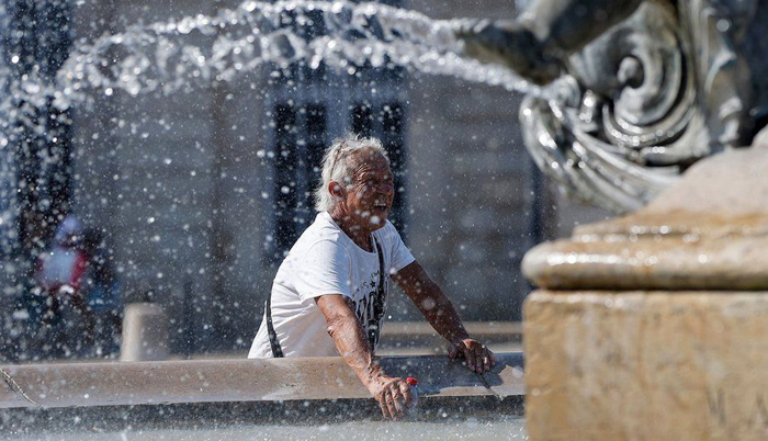 Update:  Ferocious European heatwave heads North