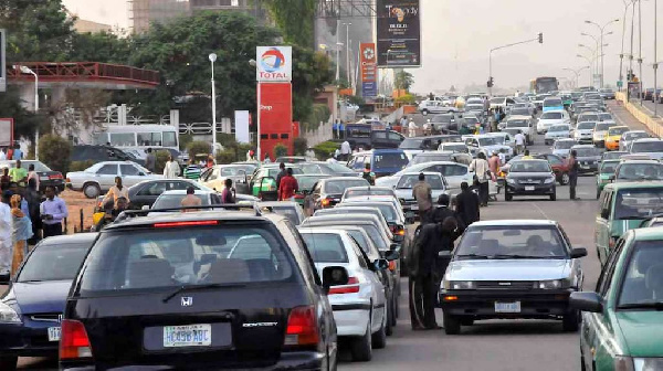 Nigeria: Residents groan as fuel scarcity paralyses transportation in Lagos