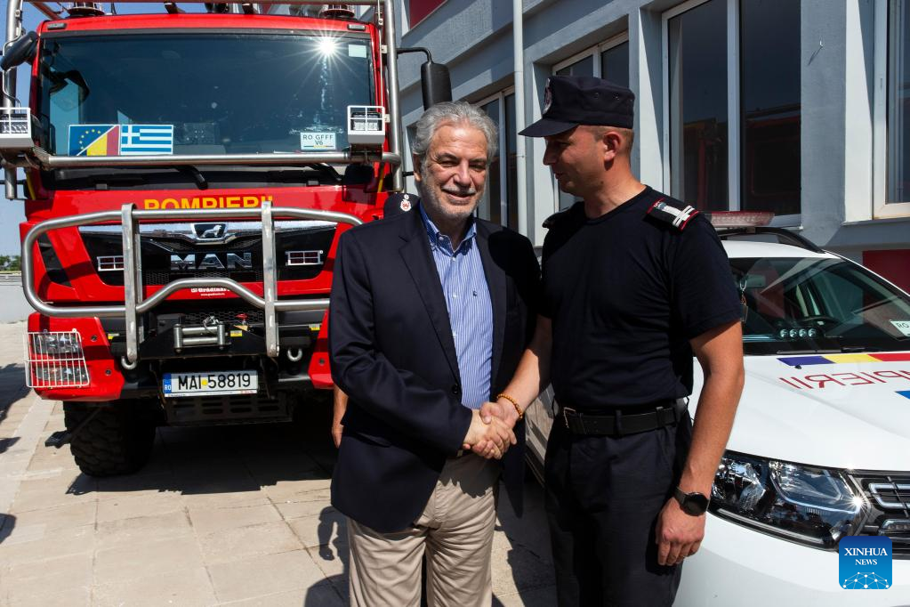 Romanian firefighters arrive in Greece for summer wildfire season