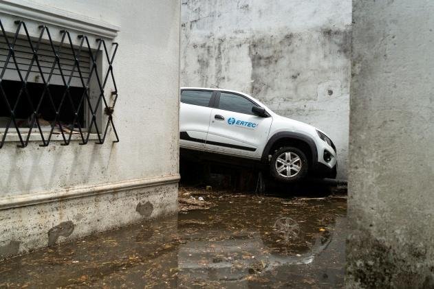 Uruguay: Storm wreaks havoc in Paysandu city; 32 injured, 200 homes damaged