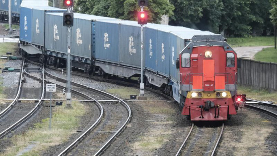 Russia-Ukraine conflict: First Russian train reaches Kaliningrad – governor