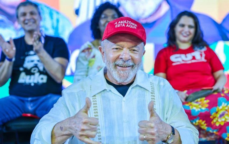 Brazil: Presidential hopeful Lula now wears bulletproof vests during political rallies