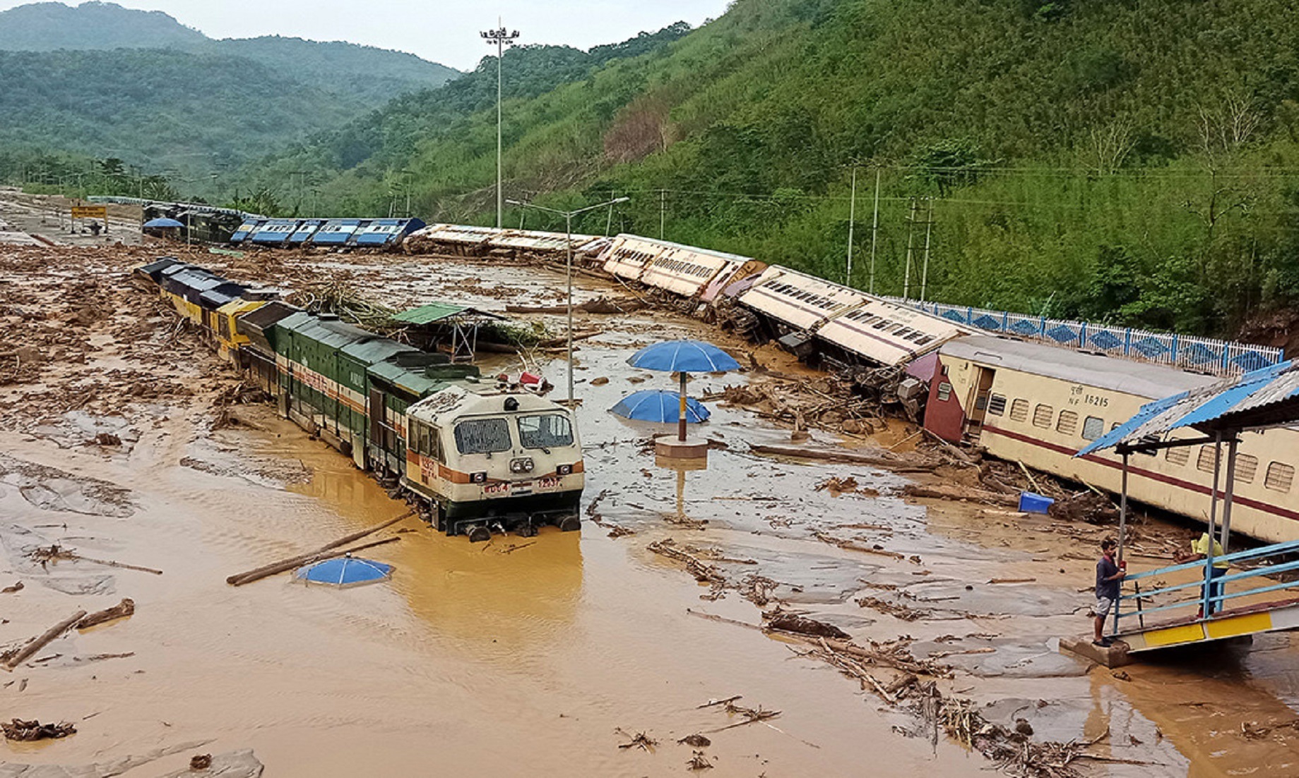 14 Killed, 50 Missing As Massive Landslide Hit India’s Manipur State