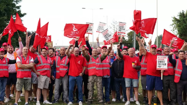 Strike begins at UK’s biggest container port