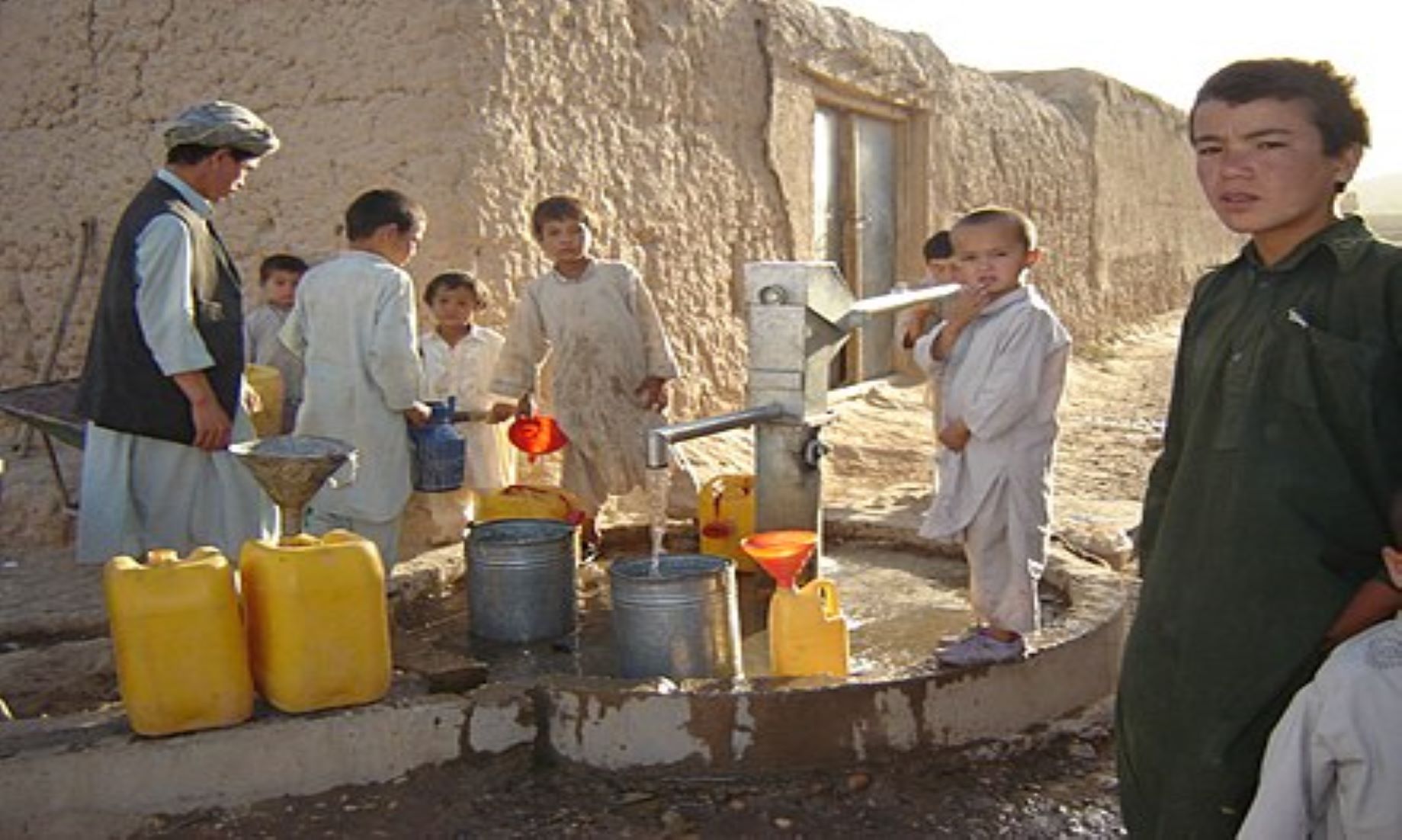 Water Supply Project Provides Clean Water To Residents In Afghanistan’s Ghazni Province